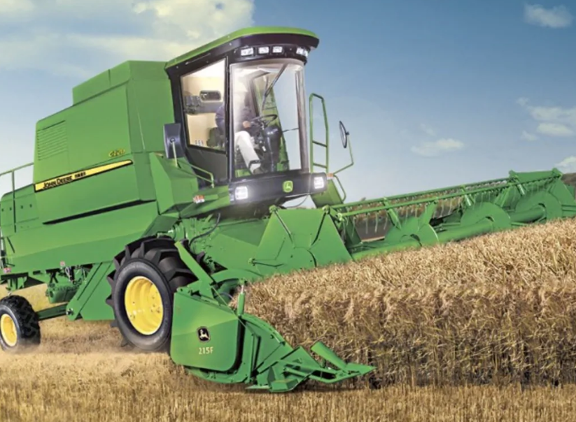 RUBBER TRACKED MACADAMIA HARVESTER