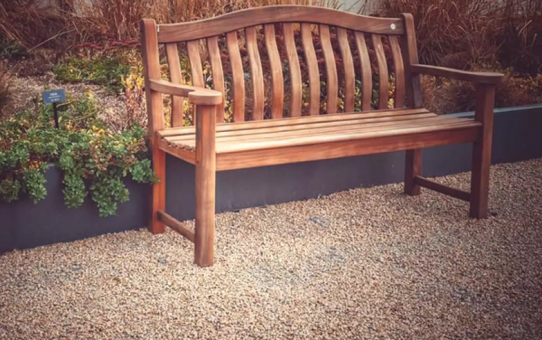 How To Prevent The Outdoor Bench From The Negative Effects Of The Outdoor Bin?