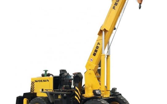 5 Top Applications for Pick and Carry Cranes